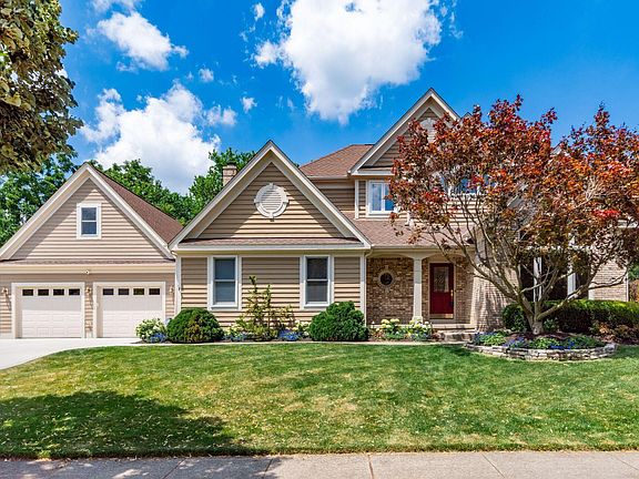 2nd image of 5592 Fawnbrook Ln