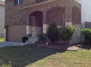 1215 Plaza Lake Dr, San Antonio, TX 78245