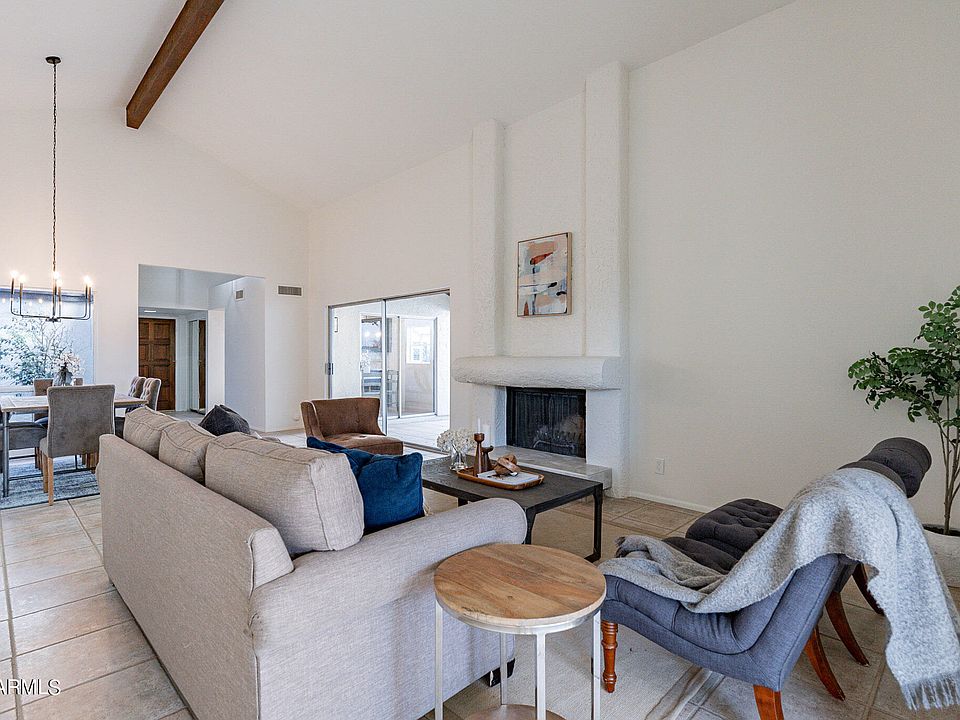 1st image of 3019 W LUPINE Avenue
