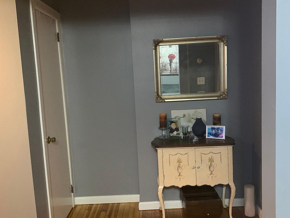 1st floor foyer and coat closet