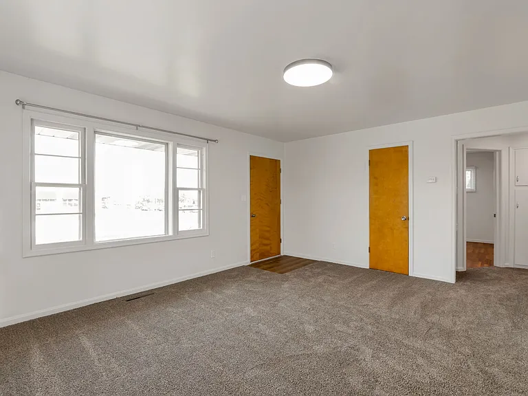 2184 N 2000 W — Photo 5