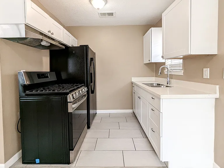 5220 Antha St — Photo 11