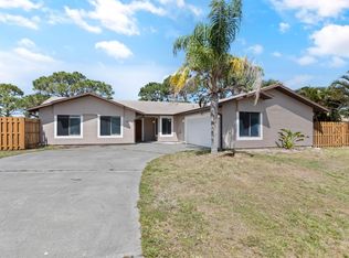871 Douglas St SE, Palm Bay, FL 32909
