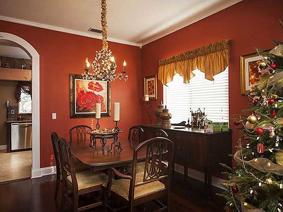 2nd image of 1761 Oak Pond Ct