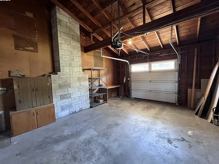 2503 Wright St — Photo 18