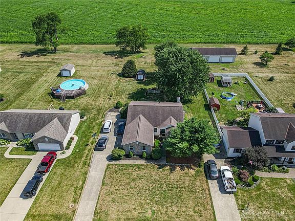 5th image of 428 Golfview Dr