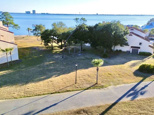 8269 Navarre Pkwy, Navarre, FL 32566