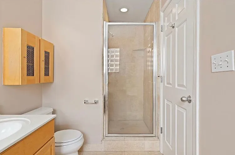 2350 W Harrison St #4 — Photo 7