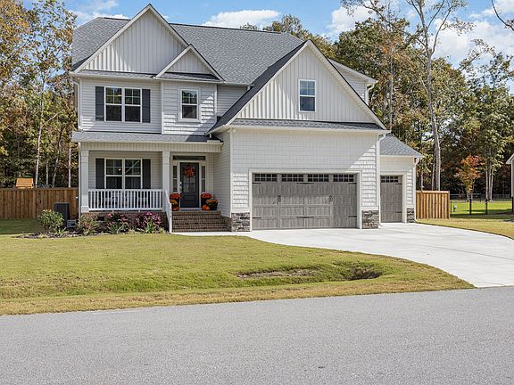 3rd image of 539 Long Grass Dr