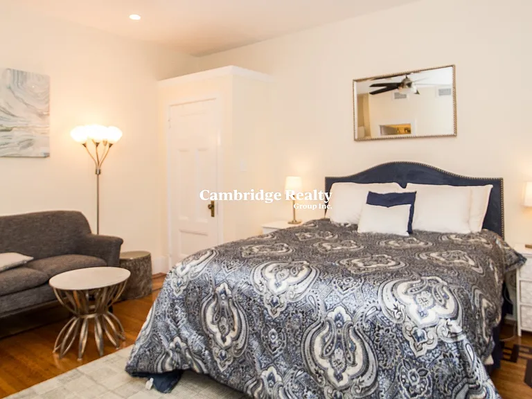 14 Chiswick Rd #1T — Photo 9