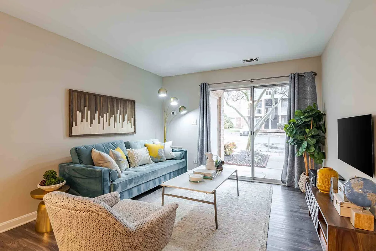 Building Photo - Woodside Apartments