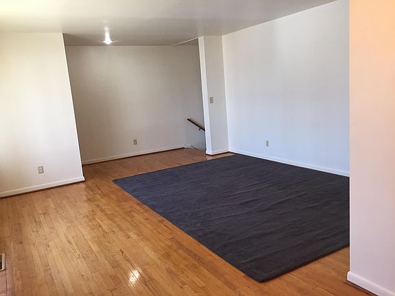 3rd image of 33 Drummond St #33