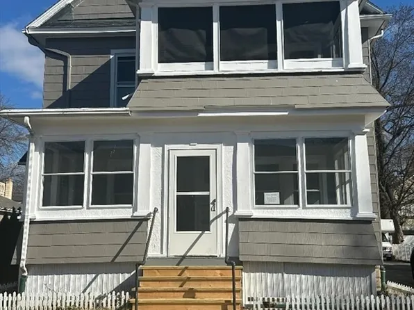 249 Oak Grove Ave, Springfield, MA 01109