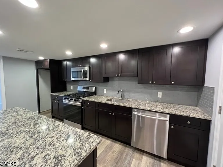 2089 Galloping Hill Rd #1 — Photo 15