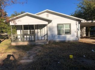 226 N 15th St, Junction, TX 76849