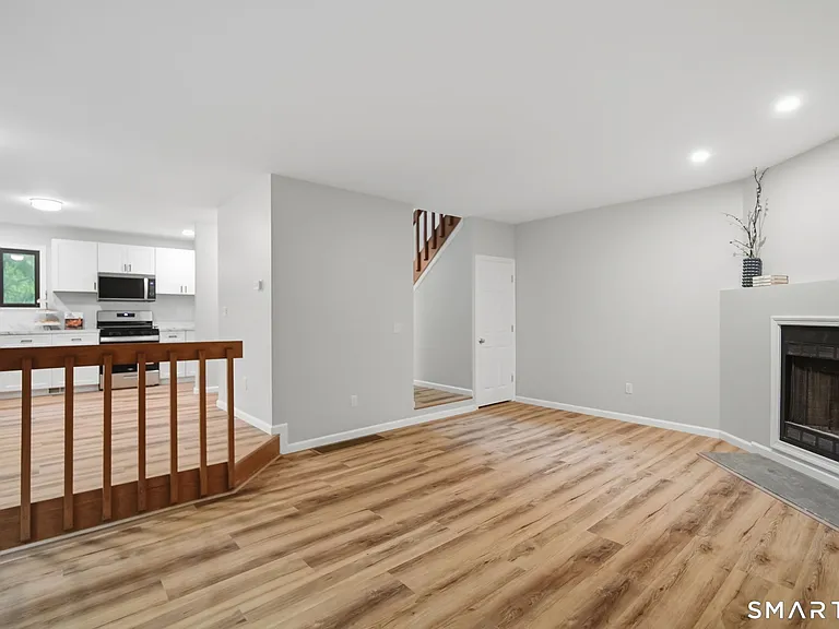 808 Mill Pond Dr #808 — Photo 9