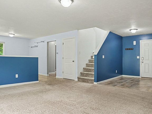 5th image of 31550 Pine Ridge Cir