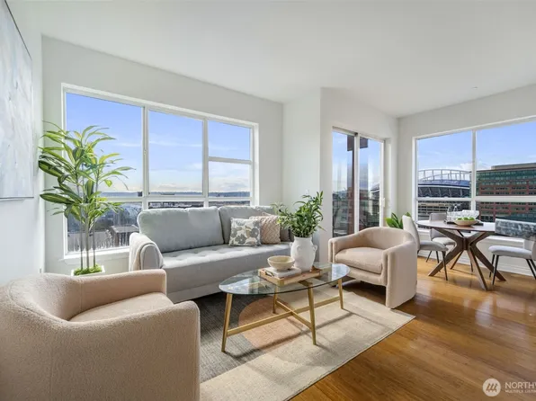 668 S Lane Street #704, Seattle, WA 98104