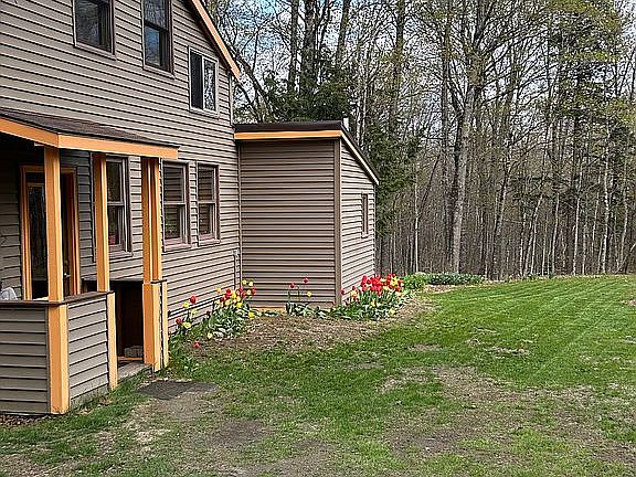 2nd image of 84 Bunker Rd
