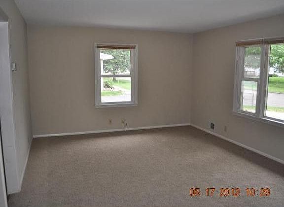 5th image of 1360 Chicago Ave