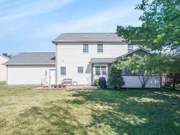 4th image of 52475 Liberty Mills Ct