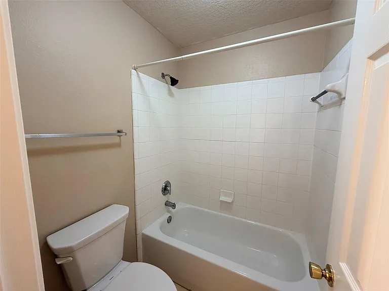 15423 Fir Woods Ln — Photo 37
