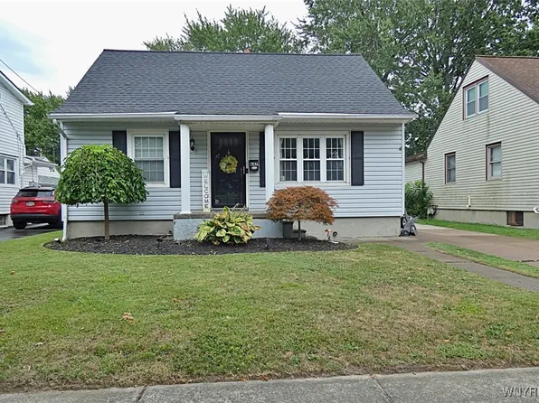 647 74th St, Niagara Falls, NY 14304