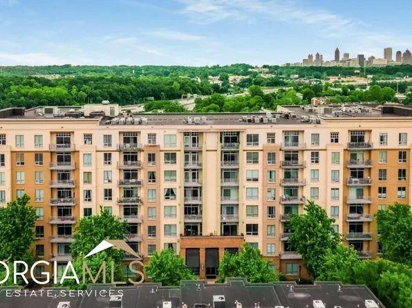 711 Cosmopolitan Dr #327, Atlanta, GA 30324