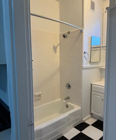 29 Railroad Ave #2 — Photo 4