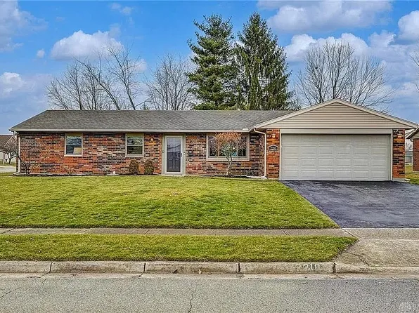 2210 Michigan Dr, Xenia, OH 45385