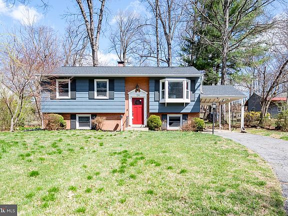 2nd image of 124 Woodland Rd