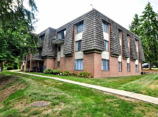 113 Forest Green Dr, Coraopolis, PA 15108