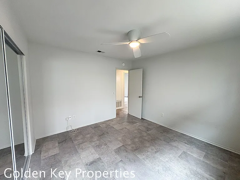 5510 Los Robles Dr — Photo 15