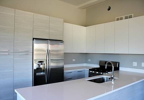 2nd image of 1755 N Damen Ave Unit 205