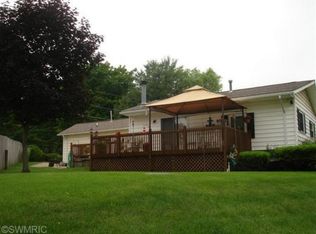 54613 Park Ln, Eau Claire, MI 49111