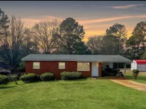 140 N Richmond St, Milledgeville, GA 31061