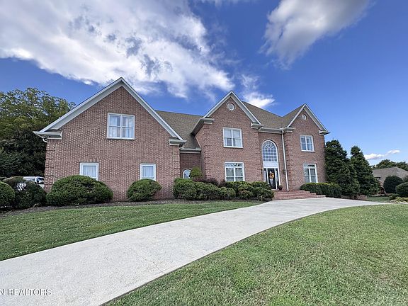 2nd image of 7601 Harrisburg Ct