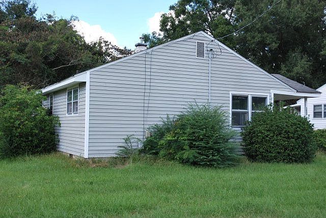 2nd image of 1402 Stroud Ave
