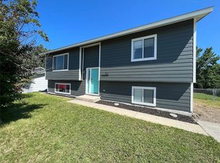 1037 Caroline St, Billings, MT 59105