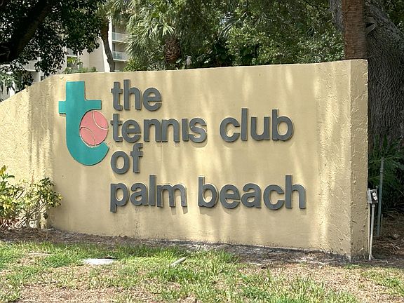 2nd image of 2786 Tennis Club Drive #102