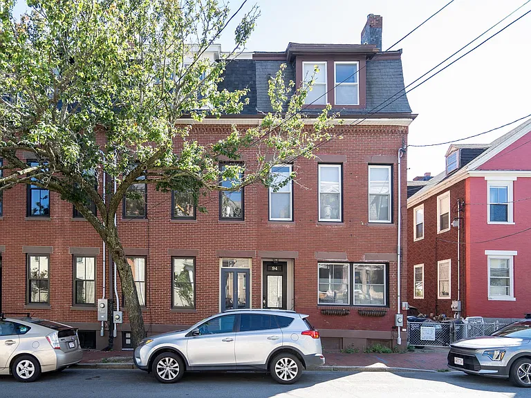 92 Thorndike St — Photo 2