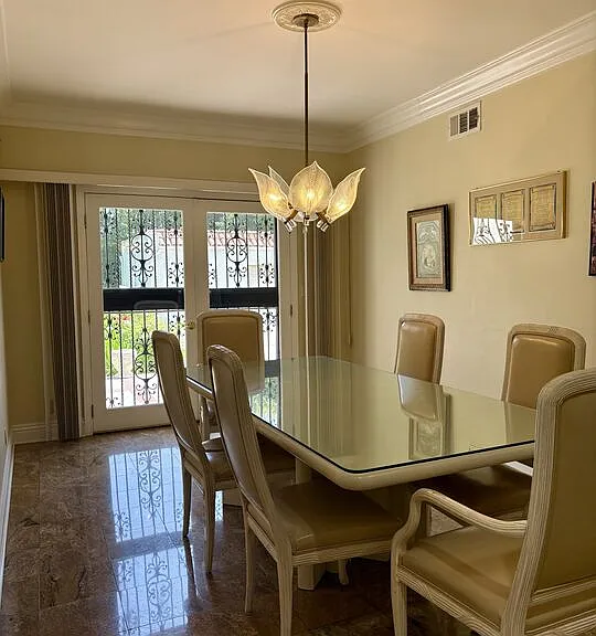 414 N Las Palmas Ave — Photo 16