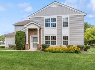 28121 W Sonoma Pass, Lakemoor, IL 60051