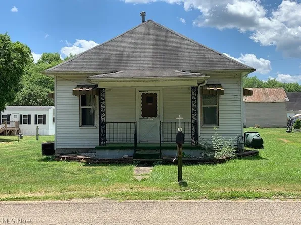 2508 Watson Ave, Cambridge, OH 43725