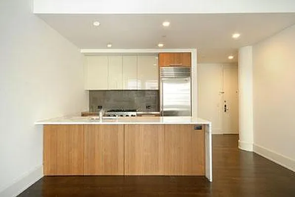 Sold by Warburg | media 16