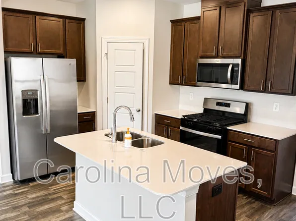 206A Telford Dr, Greenville, SC 29617