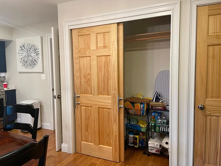 112 Swinburne Row — Photo 11