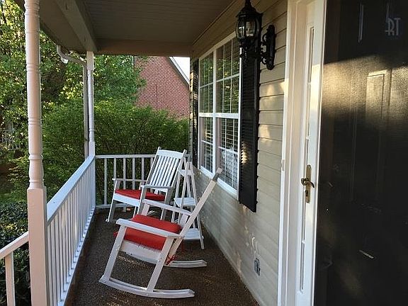 2nd image of 104 Cherokee Dr