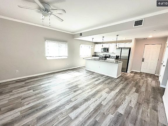 5th image of 2771 Royal Palm Ave Unit 210