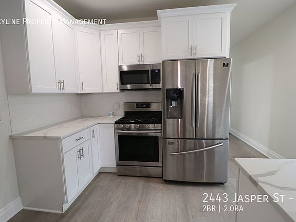 5th image of 2443 Jasper St #A